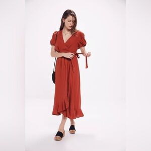 UO Amalfi Linen Midi Wrap Dress size L
